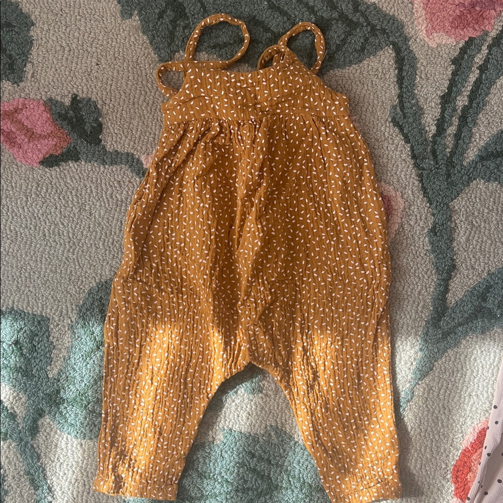 BUNDLE Rylee + Cru Outfits - Picture 3 of 5